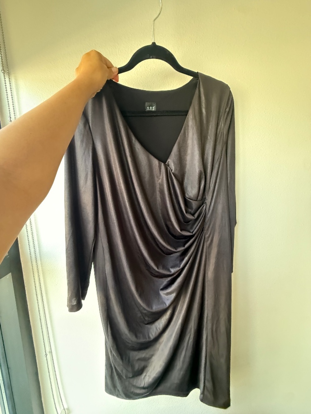 ABS Midi Dress Long Sleeve Ruched Side – Flattering Bodycon Silhouette
